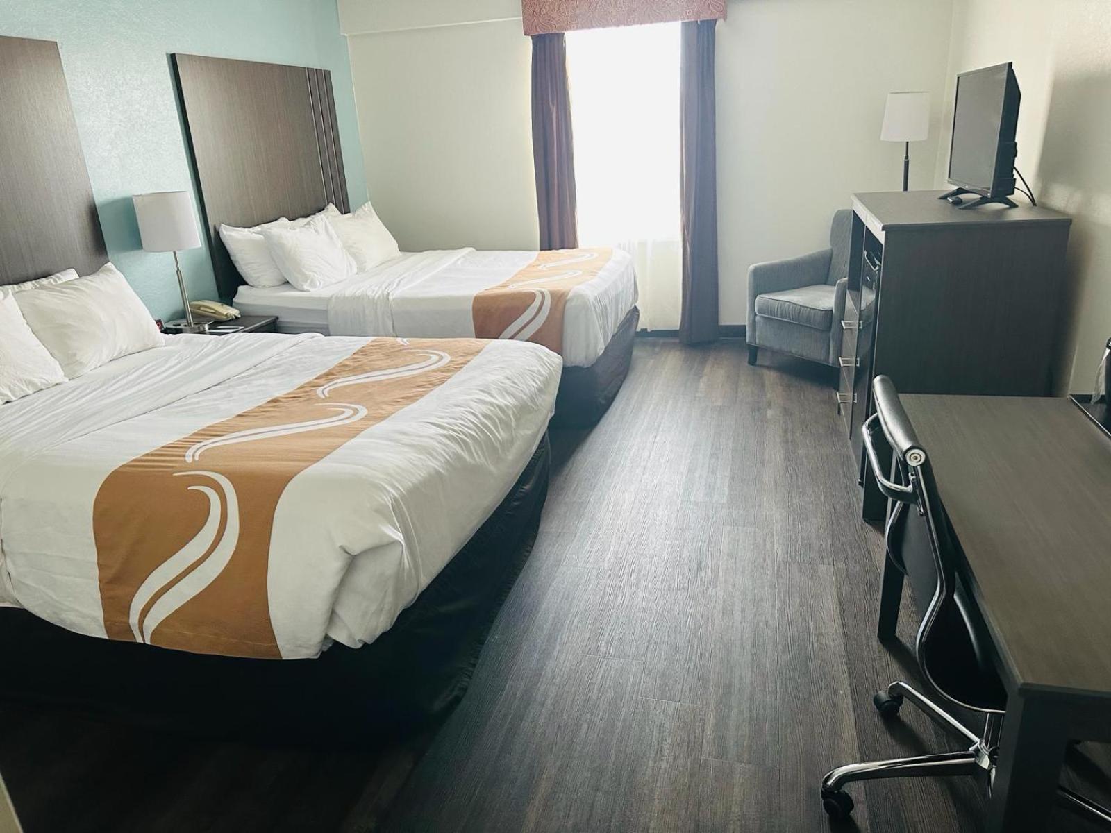 Quality Inn Сарнія Екстер'єр фото